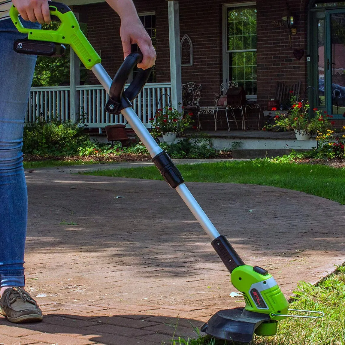 4-in-1 Gasoline Multi Garden Tools Hedge Trimmers Chainsaws and Brush Cutters